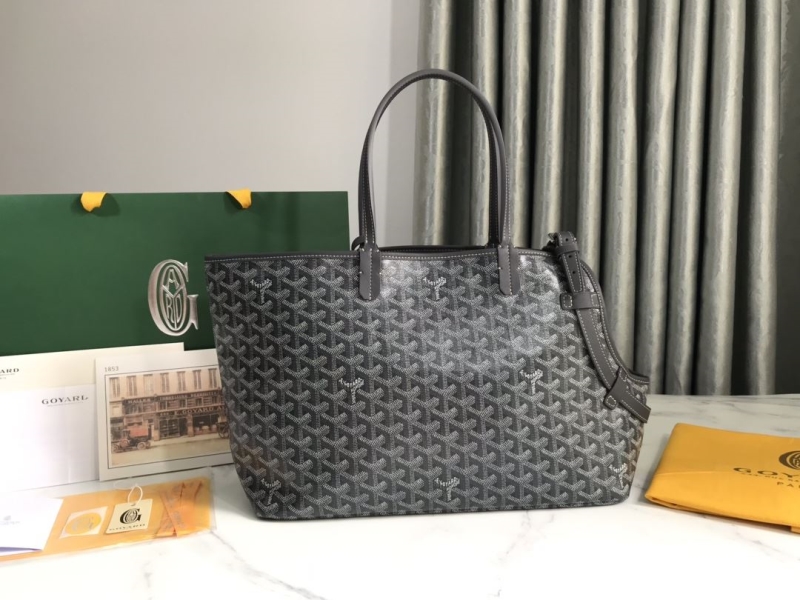 Goyard Pet Bags